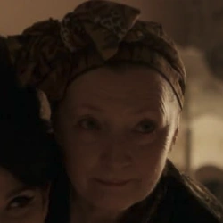 Arquivo:Back To Black Cynthia.png
