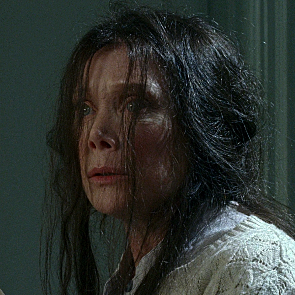 Arquivo:Evelyn-THRNG2.webp