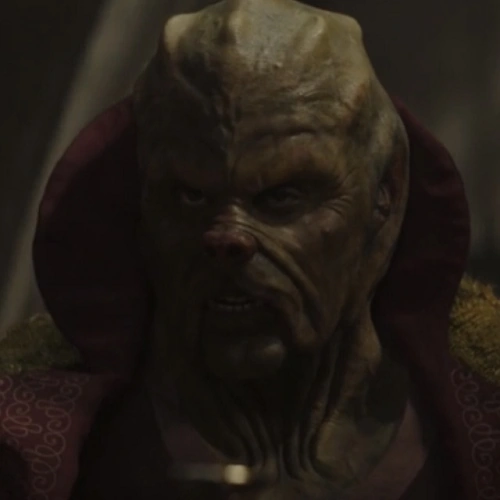 Arquivo:Jefe Klatooiniano BBF.png