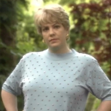 Arquivo:Sra Horan 2002.jpg