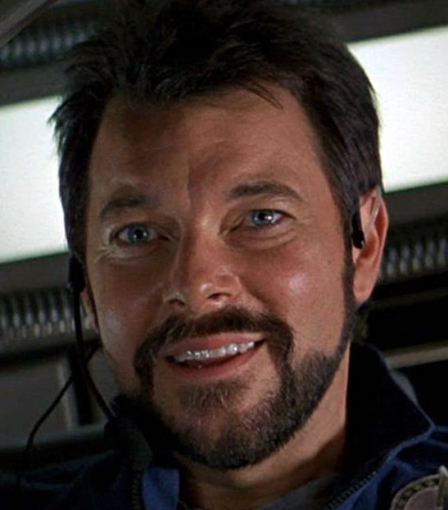 Arquivo:William T. Riker (Primeiro Contato).png