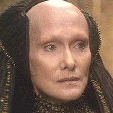 Arquivo:Reverenda Madra Gaius Helen (Duna - 1984).webp
