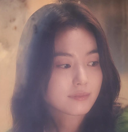 Arquivo:Lee Yon-Hee.png