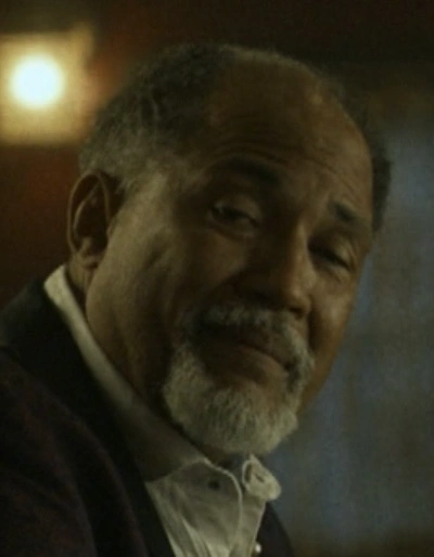 Arquivo:Sr. Langston (TTWD).png