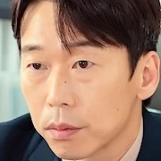Arquivo:Yoon Byung-Hee - OANEE.jpg