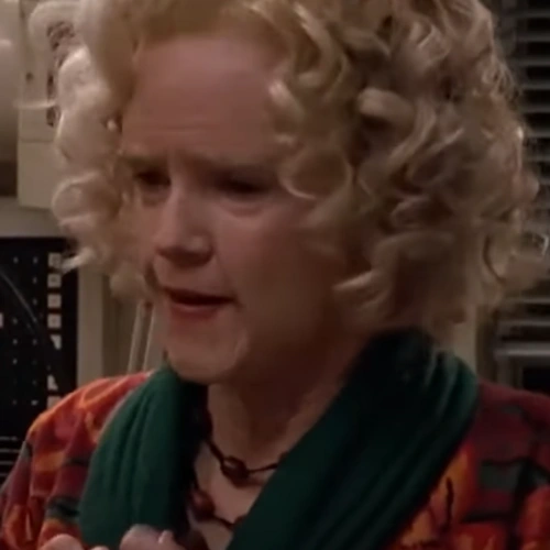 Arquivo:Lorraine McFly 2015 (DVPOF2).png