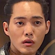 Arquivo:The Glory-Kim Gun Woo.jpg