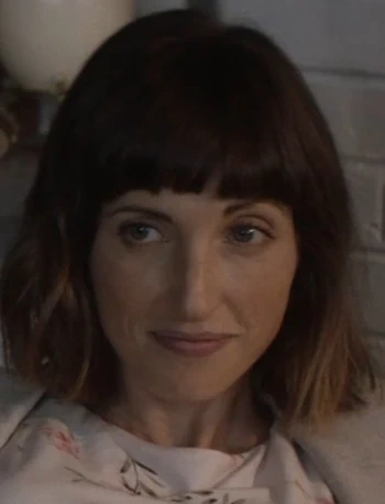 Arquivo:Amelia Ortiz (WB).png