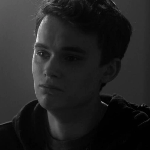 Arquivo:Ben Poindexter (adolescente) (DD).png