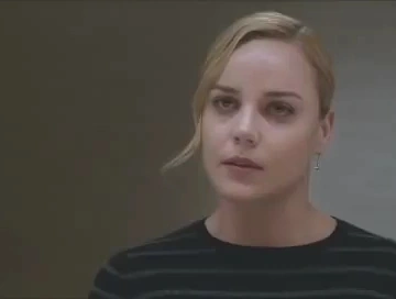 Arquivo:Clara Murphy.png