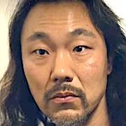 Arquivo:Vincenzo-Lee Kyu-Seop1.jpg