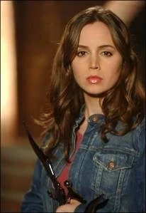 Arquivo:Buffy faith 300x435.jpg