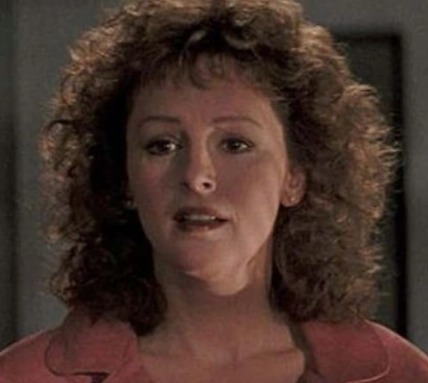 Arquivo:Holly Gennaro (1).png