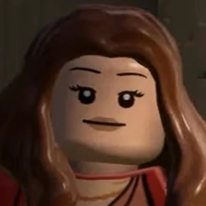 Arquivo:LauraB.png
