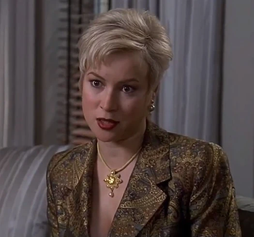 Arquivo:Samantha Cole.jpg