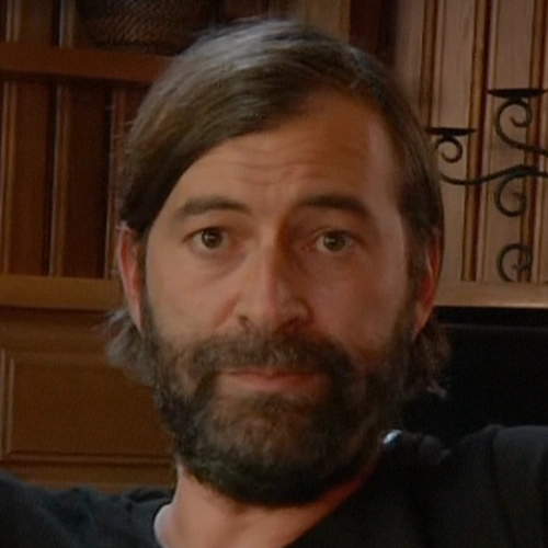 Arquivo:Aaron (C2).png