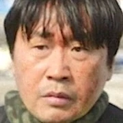 Arquivo:Doctor On The Edge-Shin Jun-Chul.jpg