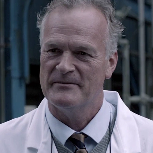 Arquivo:SLCK Dr. Bob Frankland.png