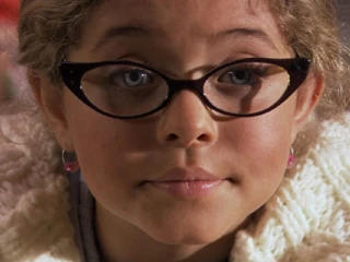 Arquivo:Sasha Pieterse as Marissa.jpg
