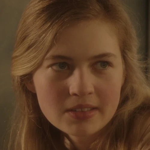 Arquivo:Aggie Cully adolescente (AGC).jpg