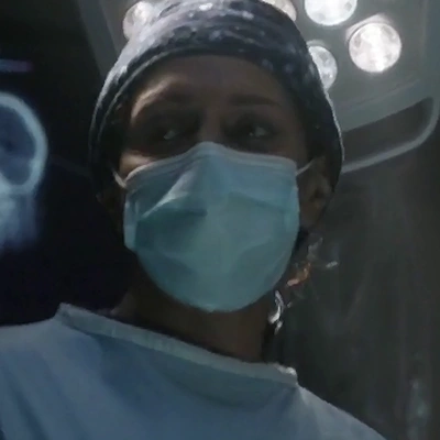 Arquivo:Dra. Patel (DE).png