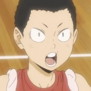 Arquivo:Ryūnosuke Tanaka Criança (Haikyu!!).webp