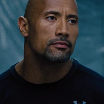Arquivo:Luke-Hobbs- VEF6 .png