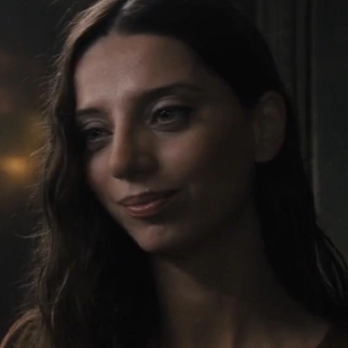Arquivo:RM - Elsa Carine.png