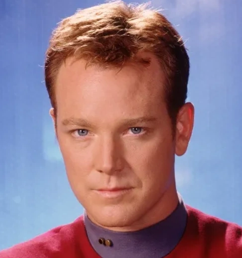 Arquivo:Tom Paris.png
