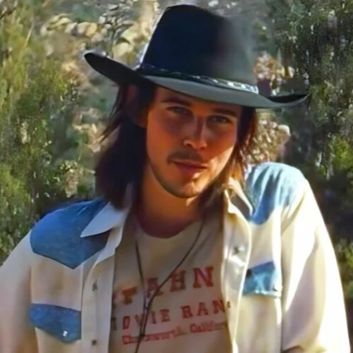 Arquivo:Charles-Tex-Watson.png