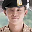 Arquivo:Descendentes do Sol Kim Gi-Bum.jpg