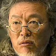 Arquivo:Kim Eui-Sung - Black Knight.jpg