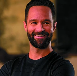 Arquivo:Russ Hanneman.jpg