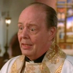 Arquivo:Padre Crowley.png