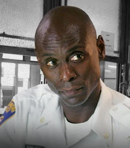 Arquivo:Teniente Cedric Daniels - The Wire Tv.jpg