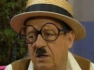 Arquivo:Chespirito Chaparrón Bonaparte.jpg
