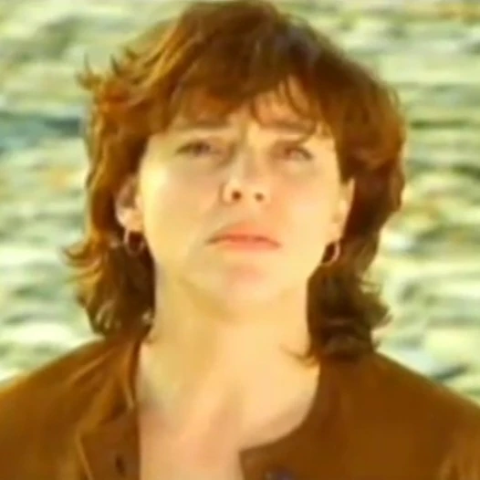 Arquivo:Jeanne (A Menina e os Lobos).jpg