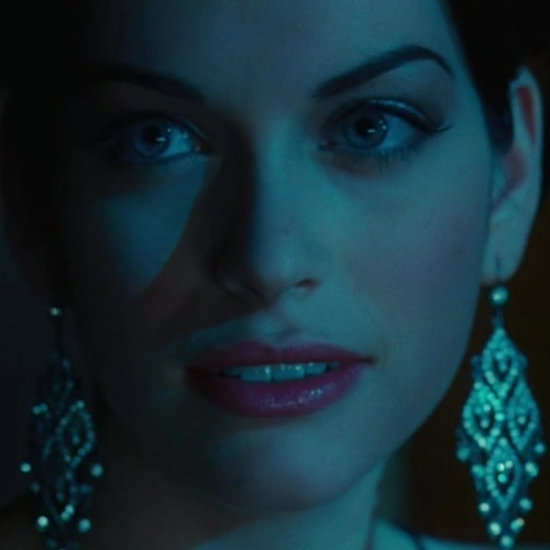 Arquivo:Drina - Catwoman.png