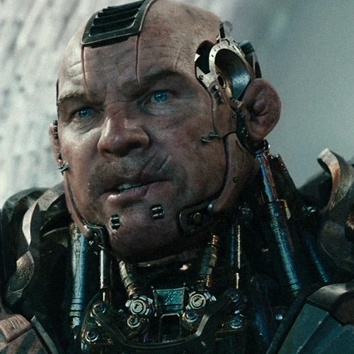 Arquivo:Grewishka-Alita.webp