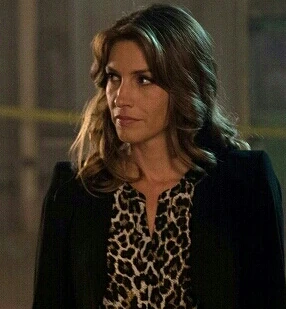 Arquivo:Olivia Monroe.jpg