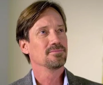Arquivo:Kevin Sorbo.png