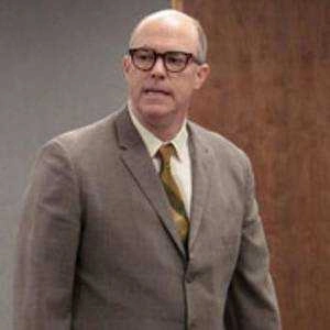 Arquivo:Burt Peterson.png