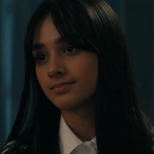 Arquivo:Zoe Neuman (Gen V).png