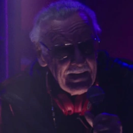 Arquivo:Stan Lee (Deadpool).png