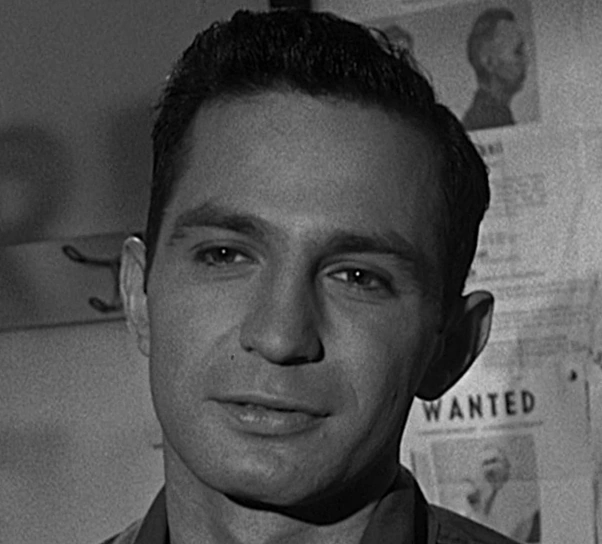 Arquivo:AnatomyofaMurder1959TenienteFrederickManion.webp
