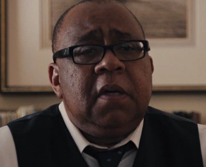 Arquivo:Diretor Morton (2013).png