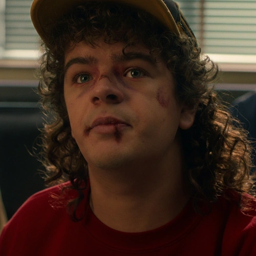 Arquivo:DustinSTS3.png