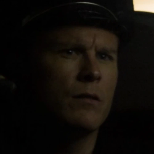 Arquivo:Policial de Boston -2 (T2).png