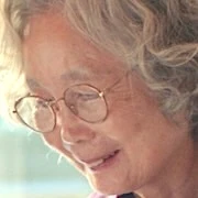 Arquivo:Kim Bong-Hee - Um Amor que Ilumina.jpg