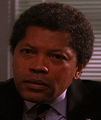 Arquivo:Agente Roger Hardy-Twin Peaks.jpg